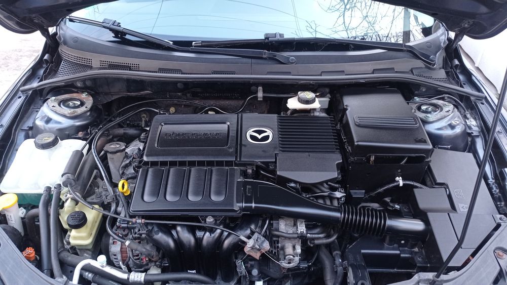 Продам автомобіль мазда 3