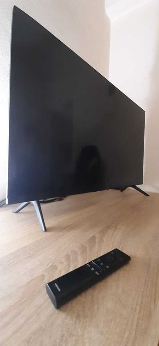 Samsung Smart TV 43" 4K UE43AU7025  (Excelente Estado)