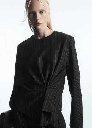 Топ жіночий cos pinstriped draped top / L
