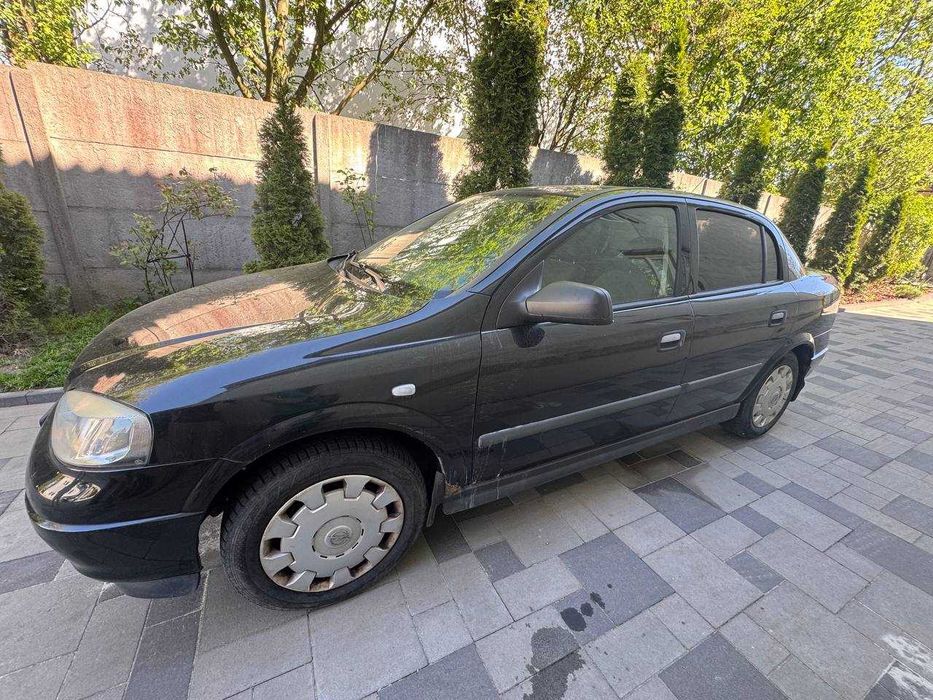 Опель Астра 2007 року. Торг біля авто
