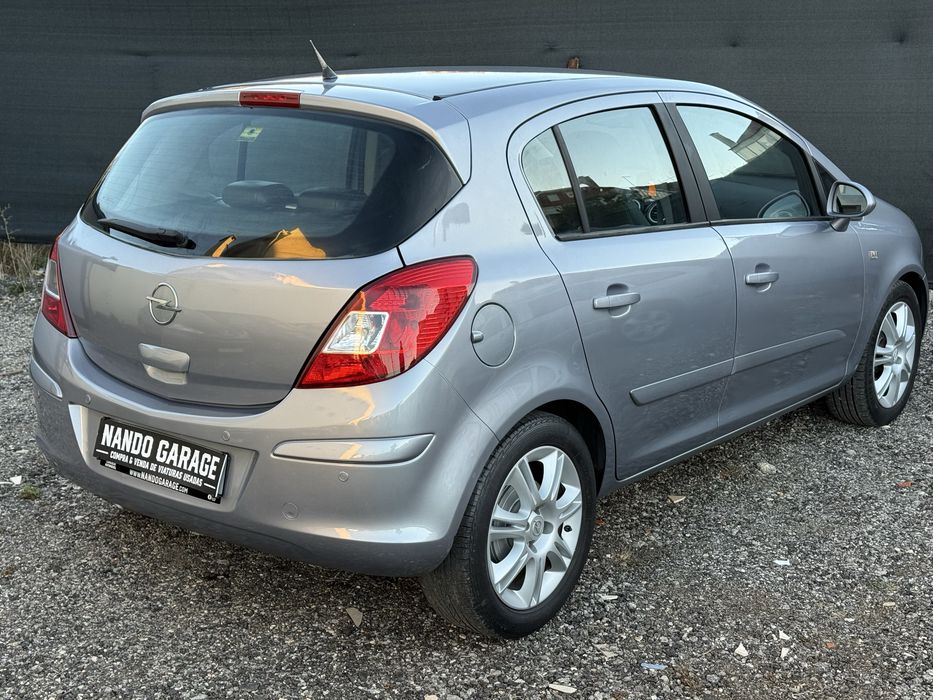 Opel Corsa COSMO 1.2 Gasolina  2006 - 102.000km (Com Garantia)