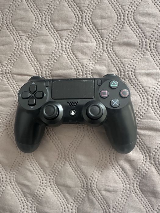 Pad do konsoli PS4