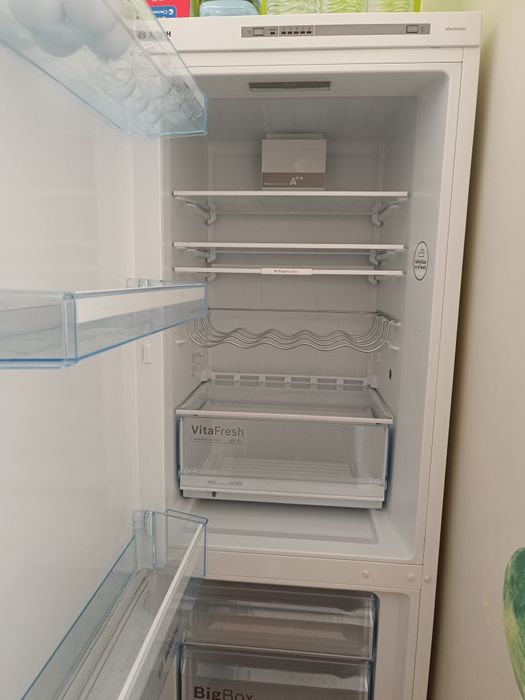 Frigorífico Combinado BOSCH KGV33VWEAS (Low Frost - 176 cm - 287 L