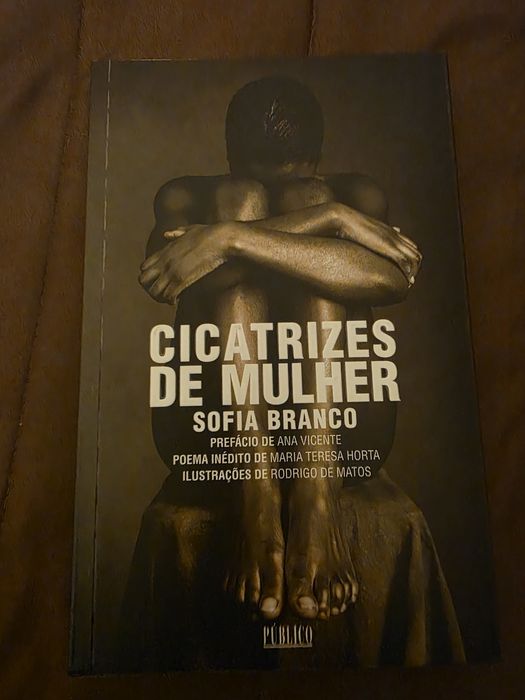 8 livros. Cada um 4€