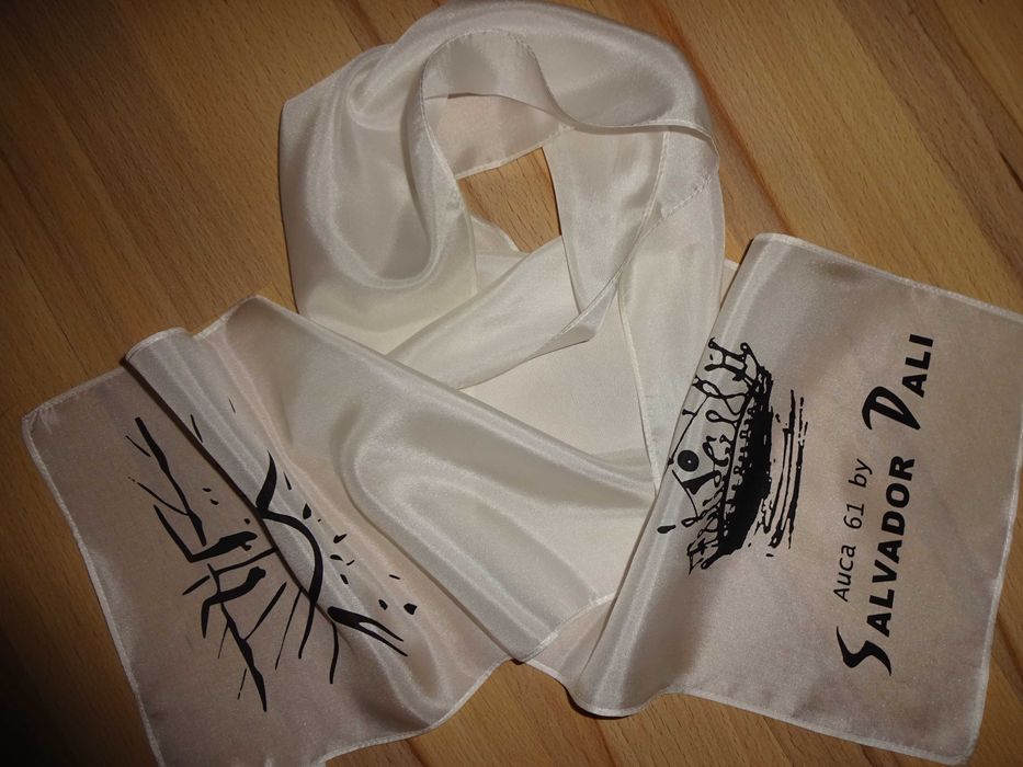 SALVADOR DALI biały perłowy JEDWABNY szal szalik apaszka SILK