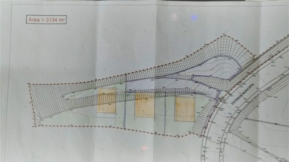 Vendo terreno com 4958m2 junto à Praia fluvial do Arco de Baúlhe