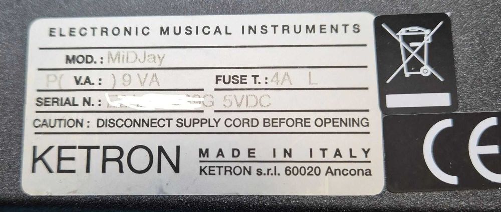 Ketron Midjay Com Varios Ritemos