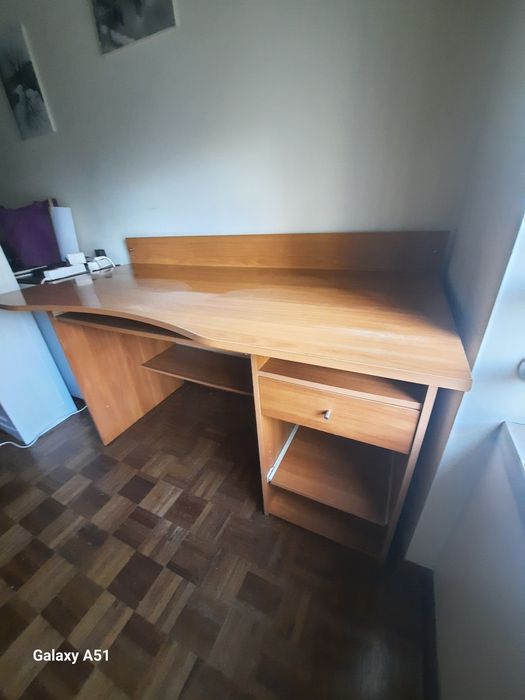 SAPATEIRA É OFERTA. Moveis de excelente qualidade. Para DESOCUPAR
