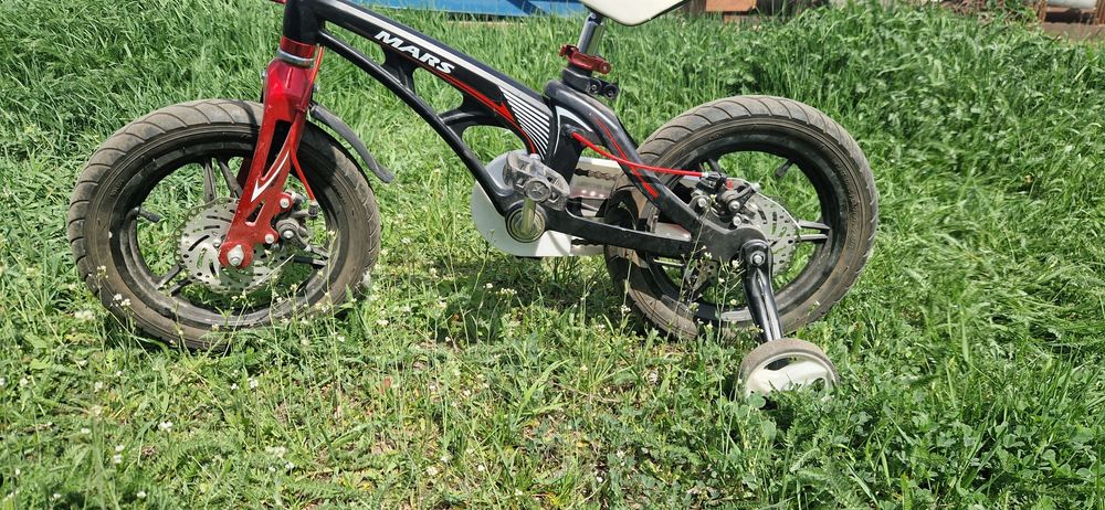 Продам дитячий велосипед MASR, колес 14".