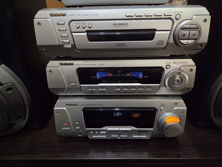 Tehniks Sl EH 760  . Музичний центр .