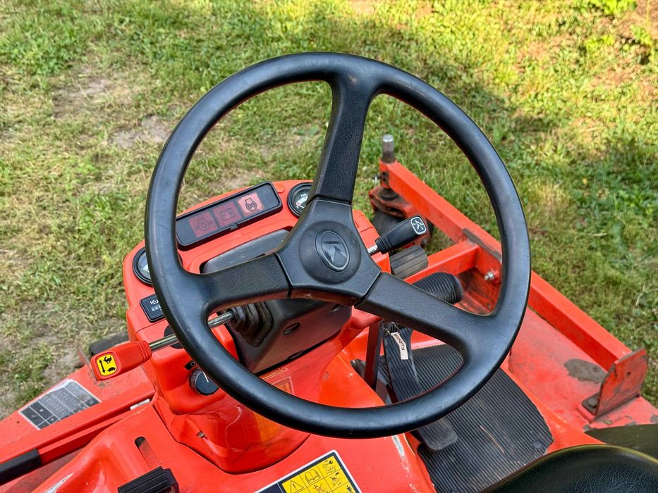 Kubota F2880 4WD 29 KM kosiarka traktorek kosisko mulczujące 185 cm diesel