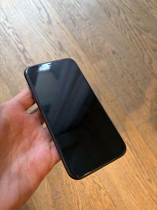 Sprzedam iPhone 11 64gb