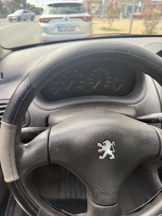 Peuguet 206 ano 1998