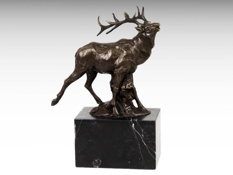 Escultura de bronze - Veado