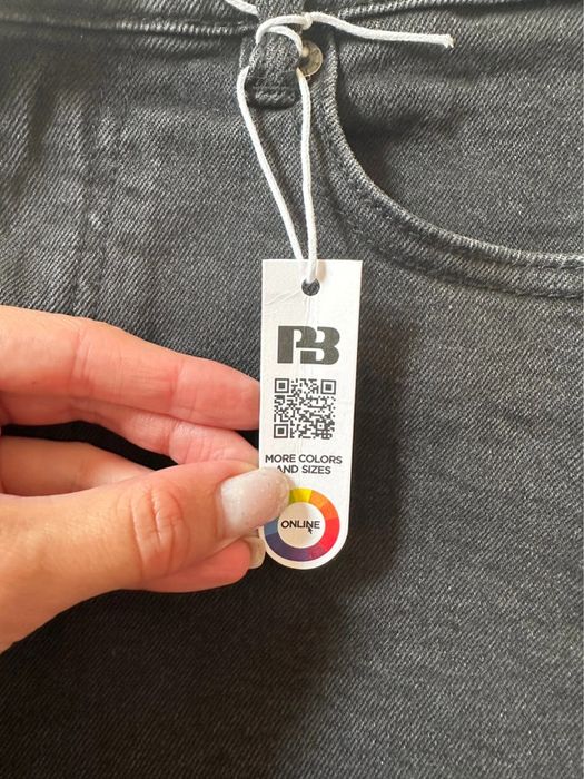 Szorty jeansowe postrzępione XS