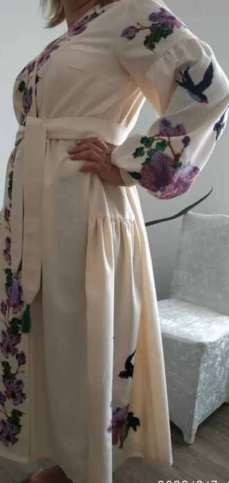 Жіноче плаття вишиванка