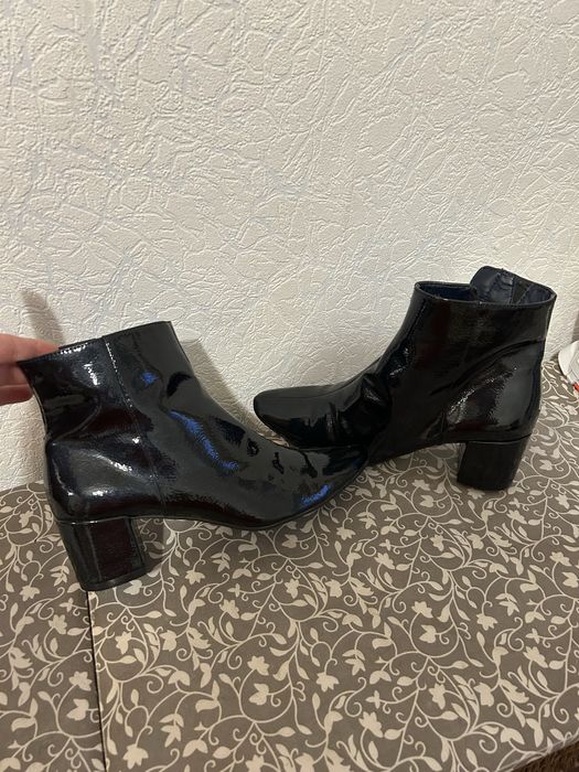 чоботи ботинки ботильйони zara