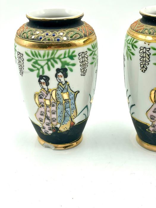 Par de jarras antigas japonesas