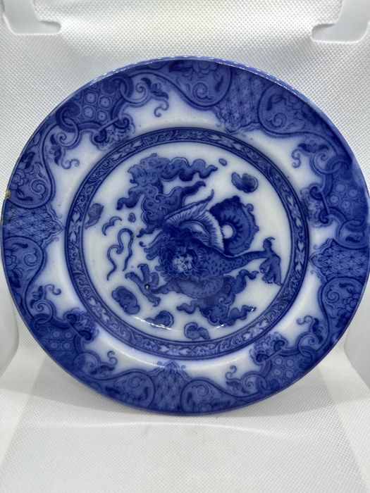 Тарелка фарфор Англия