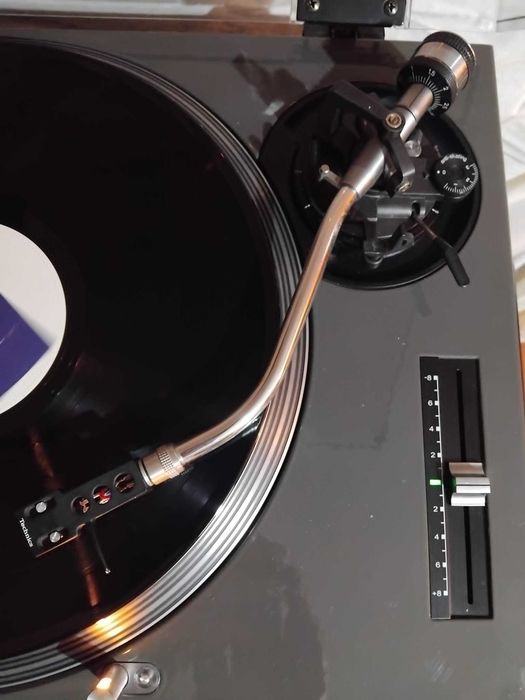Gira-Discos (turnable) Technics SL 1210 MK II