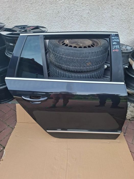 drzwi prawe tylne skoda super b kombi
