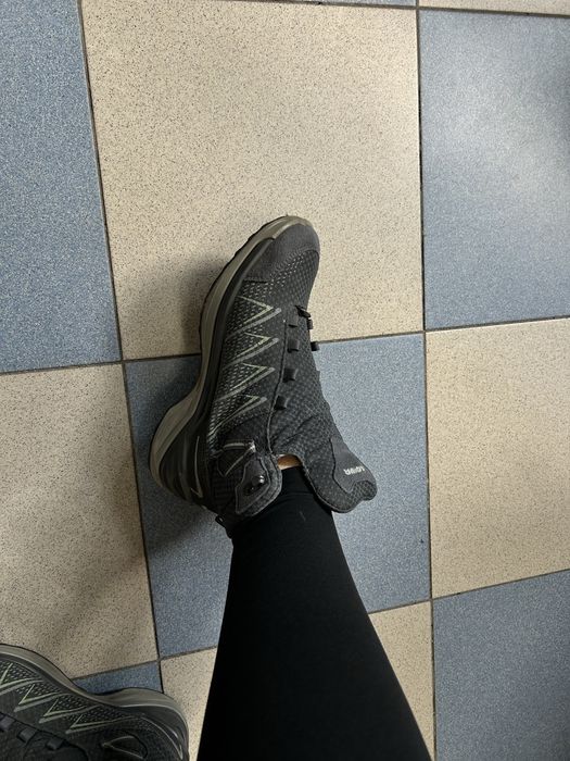 Lowa, Gore-tex. Кросівки