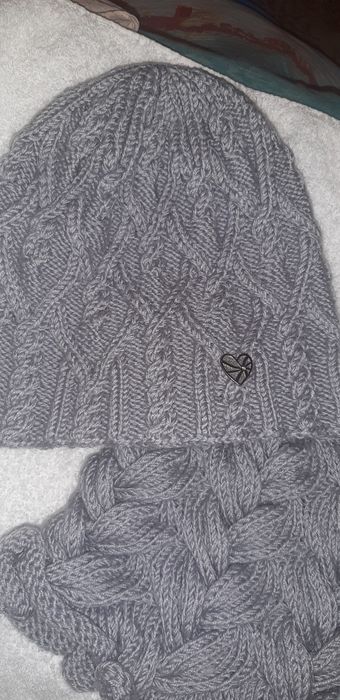 Комплект шапка и снуд