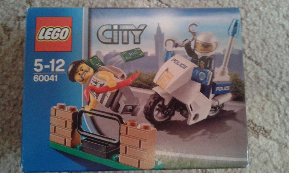 Pusty karton po lego 60041