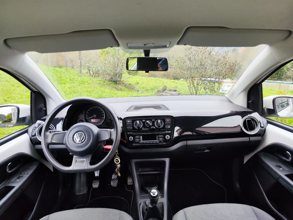 VW up 1.0 bluemotion como novo