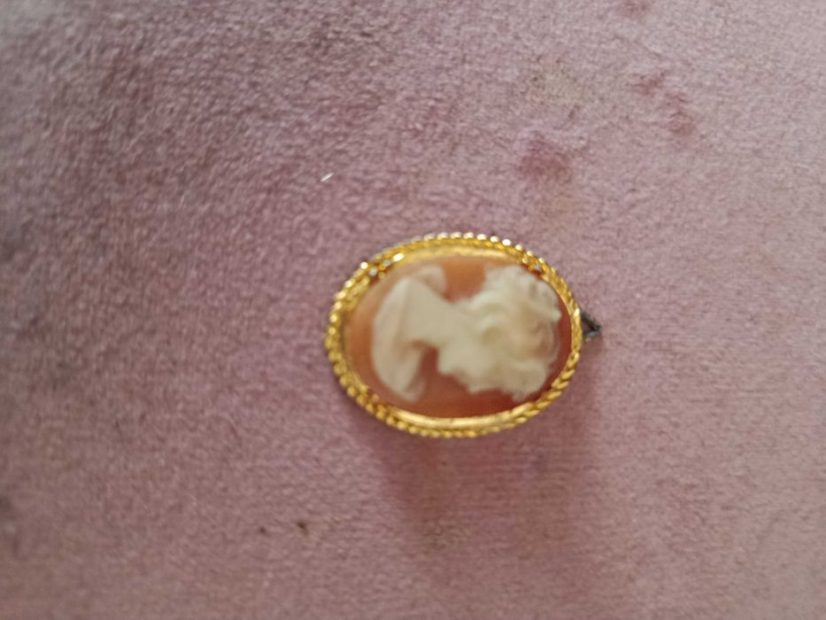 Кулон Камея ,ракушка?