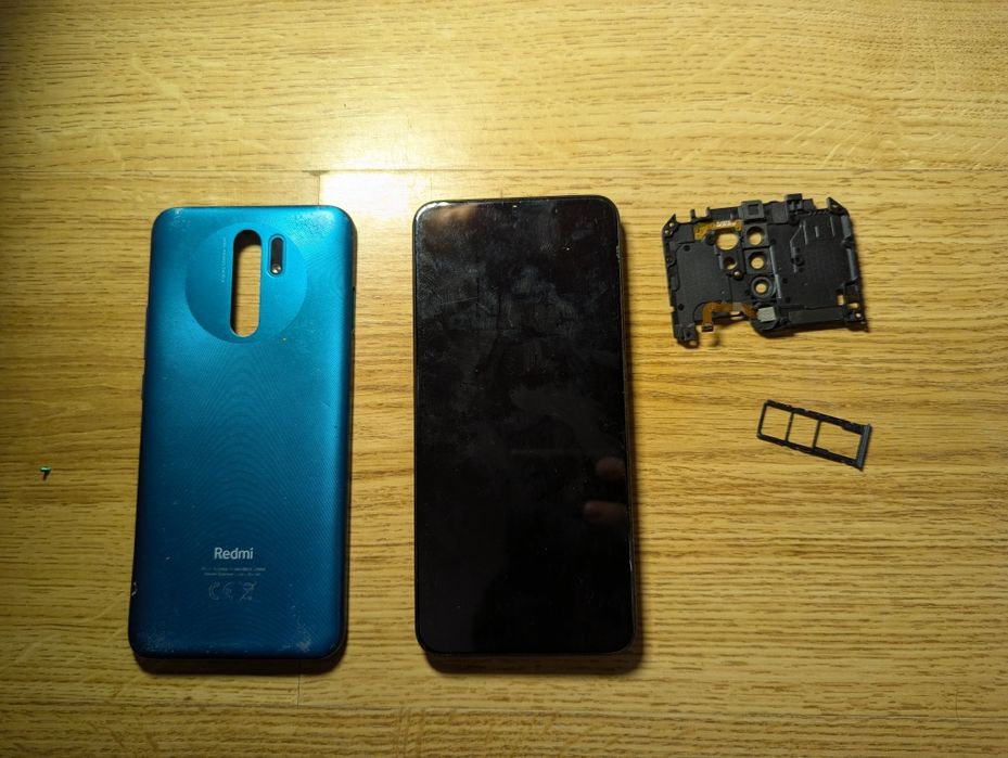 Redmi 9 4/64 не працює