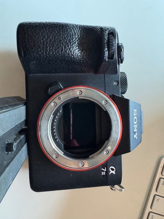 Sony A7 III - Niski przebieg (13k), 2 baterie + GRATIS!