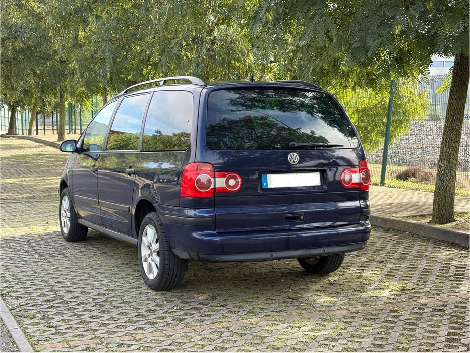 VW Sharan 1.9 TDI (115cv) – 7 lugares – 2005