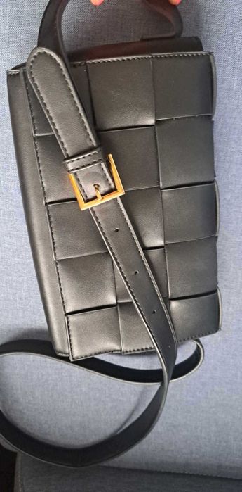 Reserved torebka listonoszka czarna