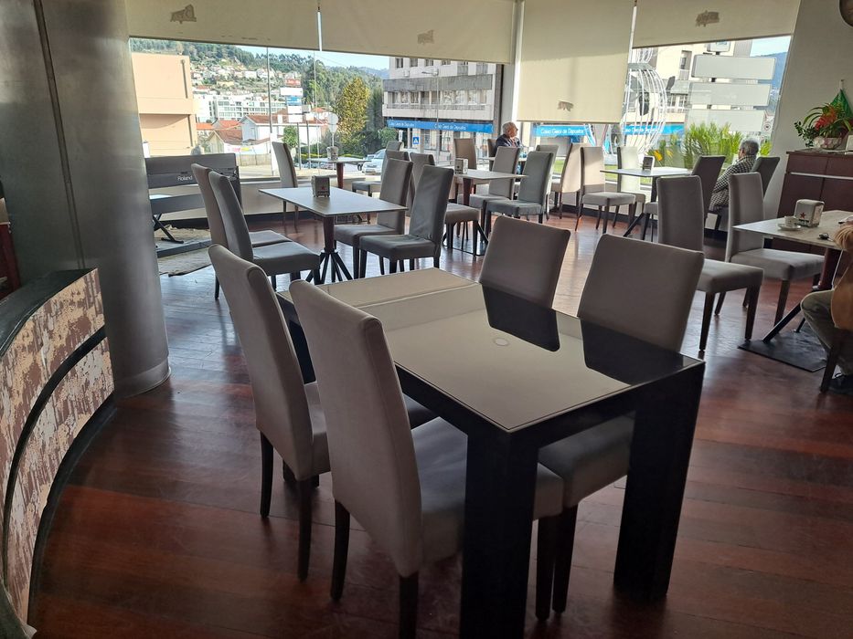 Mesas e cadeiras de snack bar