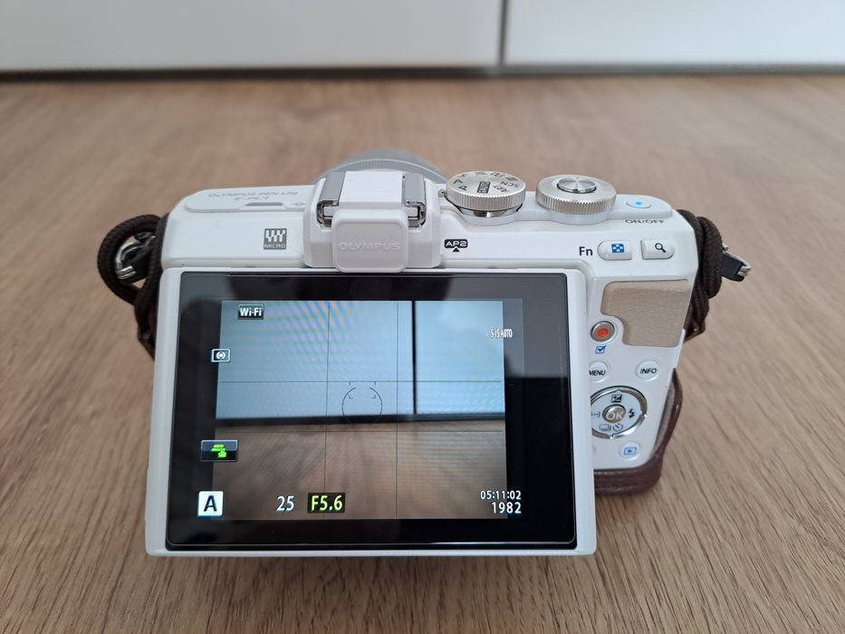 Camara Olympus e-pl7, corpo