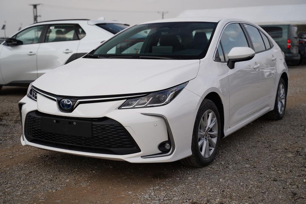 TOYOTA Corolla Sedan