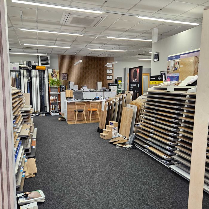 Gotowy biznes! Sklep drzwi, podłogi, bramy,okna. Świetna lokalizacja