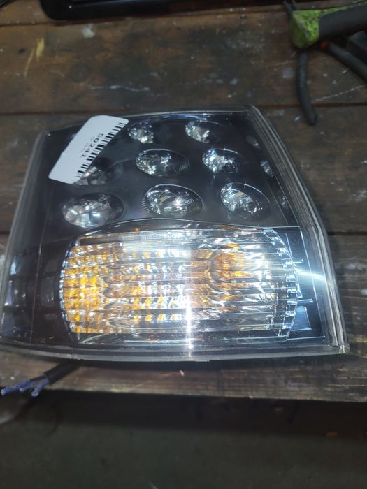 Lampa tyl lewa mitsubischi outlander 2005 r