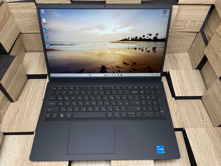 №5513 Ноутбук Dell inspiron 15 3511 FHD IPS Touch/i5-1135G7/SSD240/8Gb