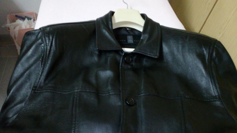 Blusão de homem em pele genuína