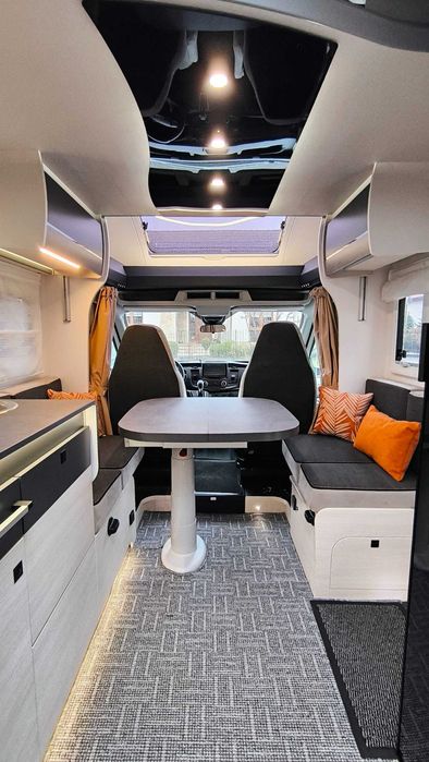 Kamper Kołobrzeg - Nowy kamper na wynajem - Challenger 337 Premium