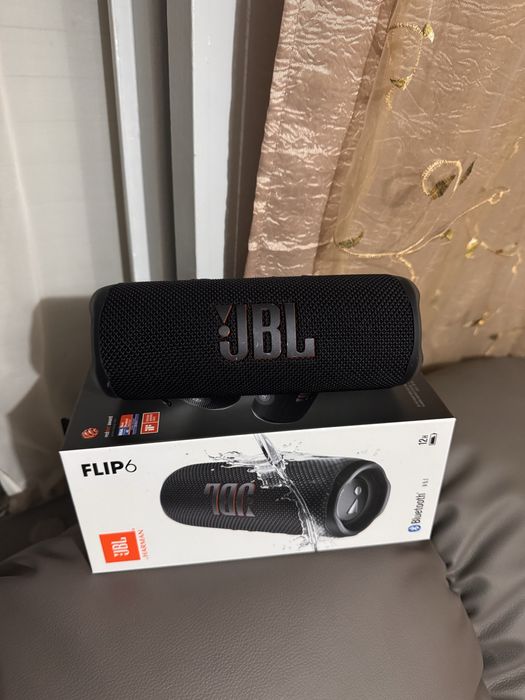 JBL Flip 6 como nova