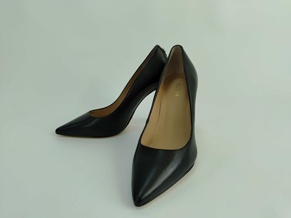 Buty Szpilki  Guess Gavi 9 FL7GA9 LEA08 Czarny  rozmiar 35