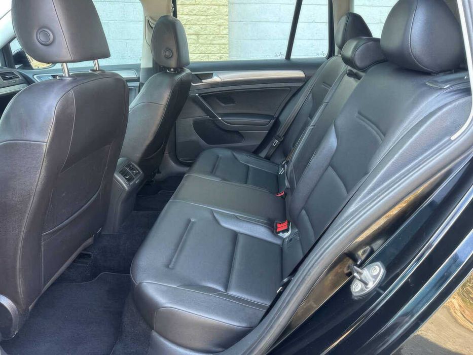 Volkswagen Golf SportWagen SEL      2015