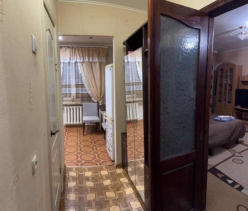 Квартира подобово м. Ізюм вул. Різдв'яна