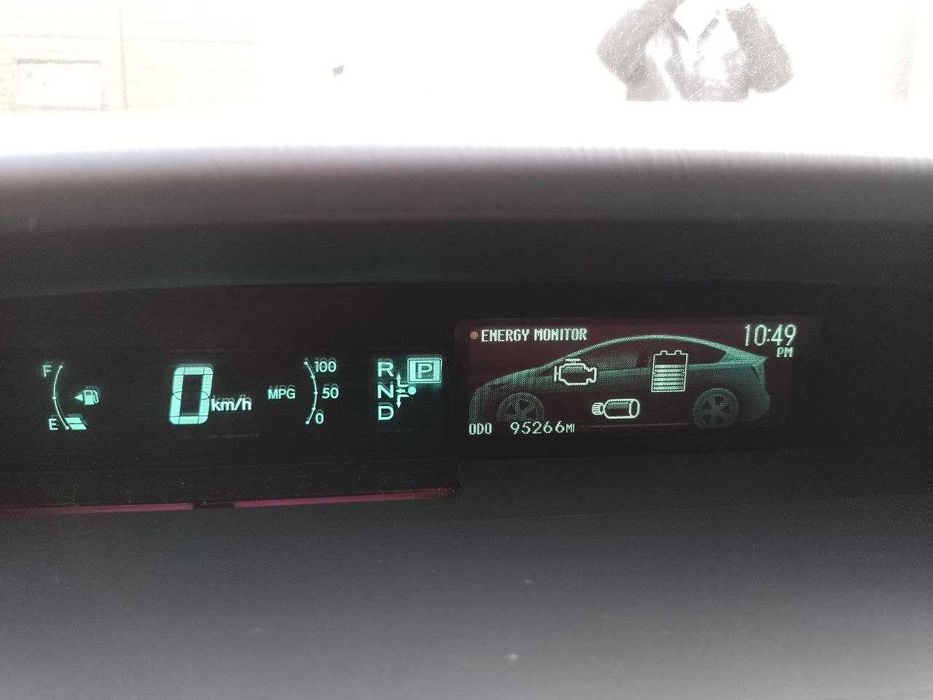 Сдам в аренду TOYOTA Prius 30 ПАНОРАМА 2015 год супер цена 600гр день