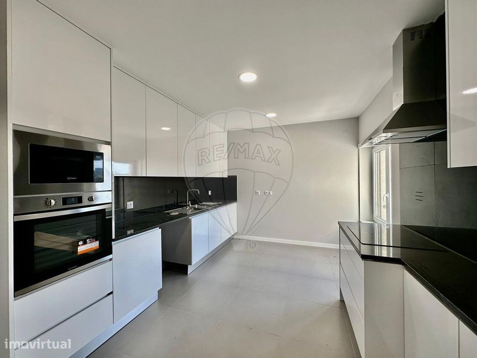 Apartamento T3 para venda — Torres Novas (Santa Maria, Salvador E Santiago), Santarém