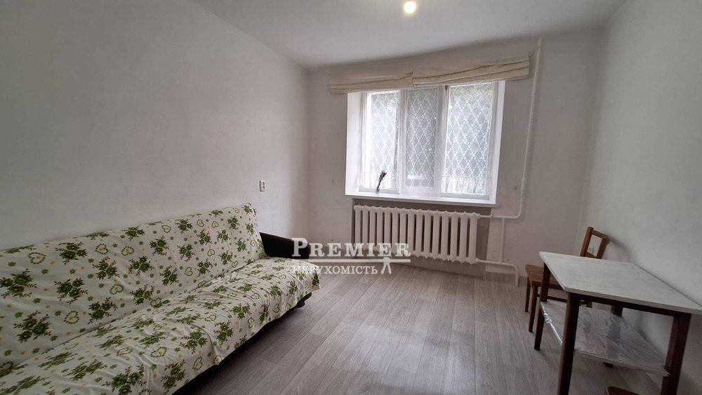 У продажу кімната комунального типу