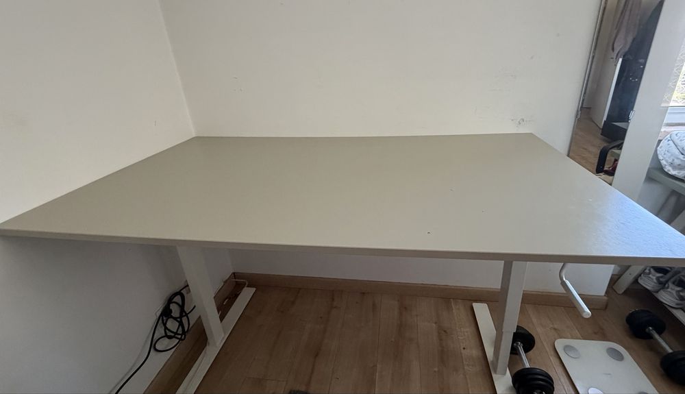 Mesa secretária sentada/em pé Ikea